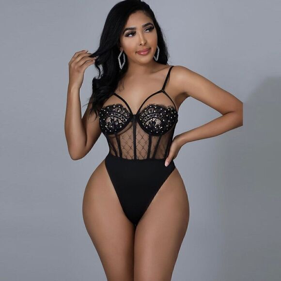 Women’s Dress - Picture 2 of 2